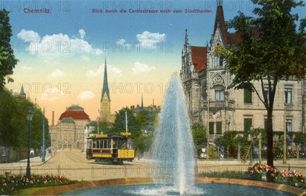View through Carolastravüe and tram to the Stadttheater