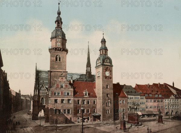 The town hall and the three monuments to Count Otto von Bismarck