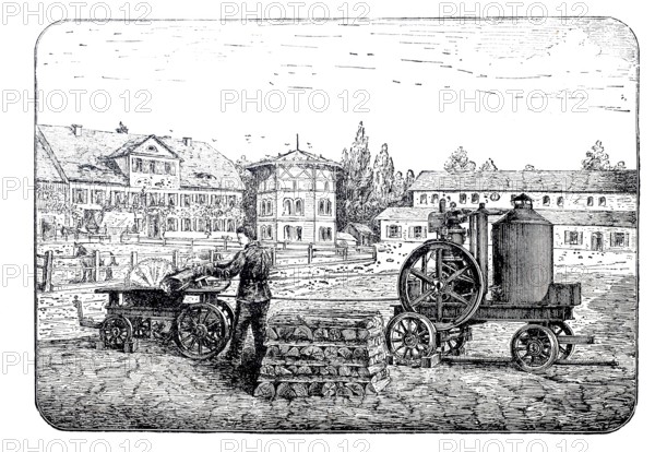 Mobile circular saw and splitting machine with petroleum engine.