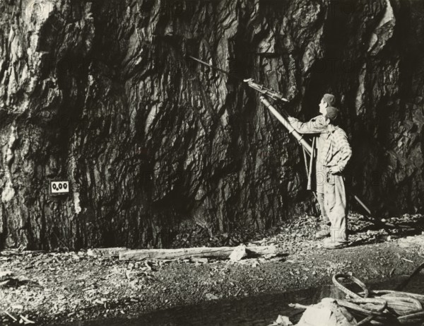 The Tiger drilling rig at work in the Mont Blanc tunnel