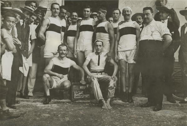 The Lario eight-man outrigger team