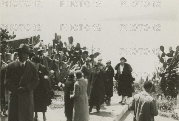 Walk along the coast of Castelmola.