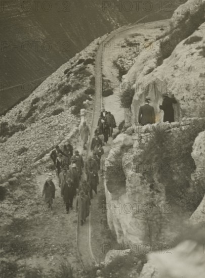 Towards a sulphur mine. 
	
		1924