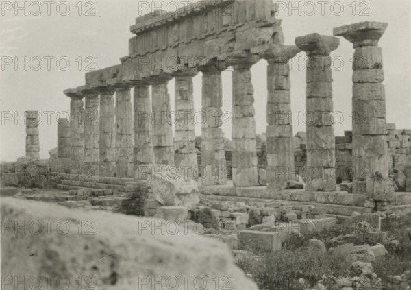 Temple on the acropolis of Selinunte. 
	
		1924