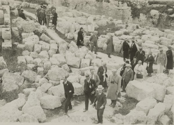 Visiting the archaeological area of Syracuse?. 
	
		1924