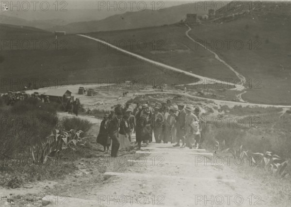 Climbing up to the temple at Segesta. 
	
		1924
