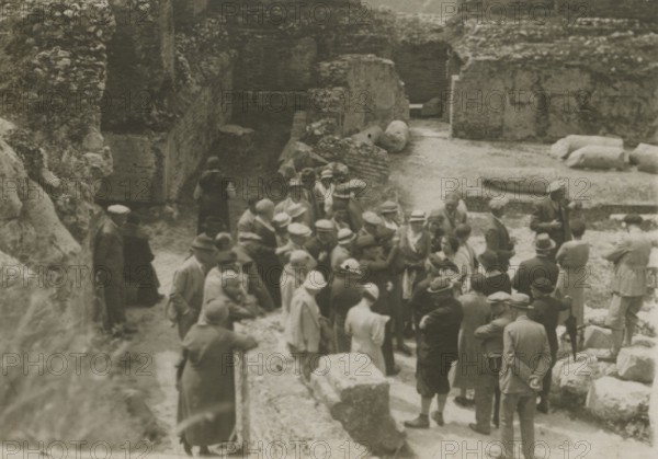 Visit to Taormina. 
	
		1924