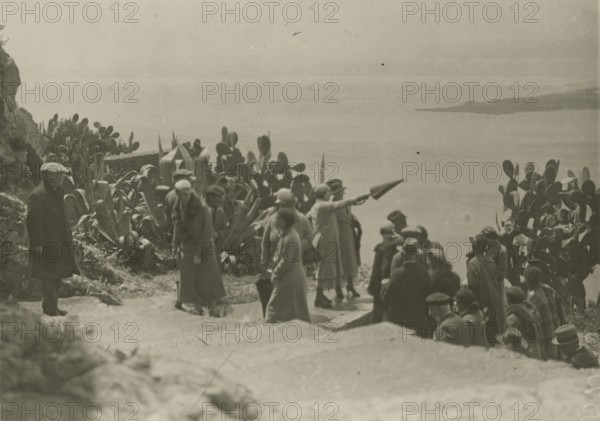 Walk along the coast in Castelmola. 
	
		1924