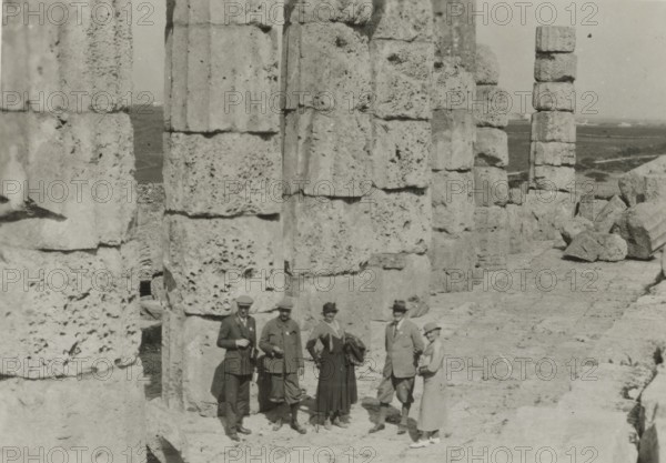 Touring Club Members  during the visit to Selinunte. 1924