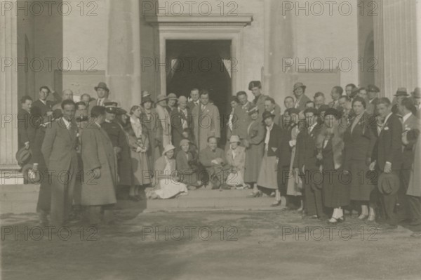 Group of Touring Club Excursion participants. 1924