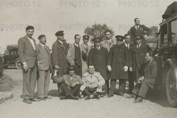 Group portrait photo of Touring Club Visits' drivers?. 1924