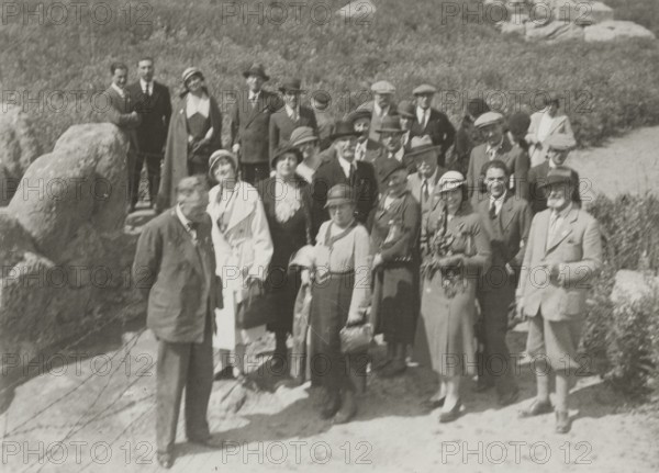 Visit to the Valley of the Temples in Agrigento. 1924