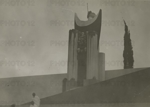 Antigone on stage at the Greek Theatre of Syracuse. 1924