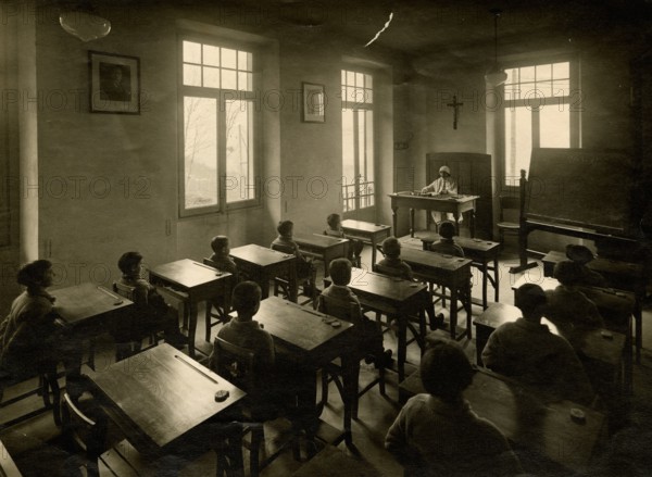 The Alpine Village School of the Italian Touring Club