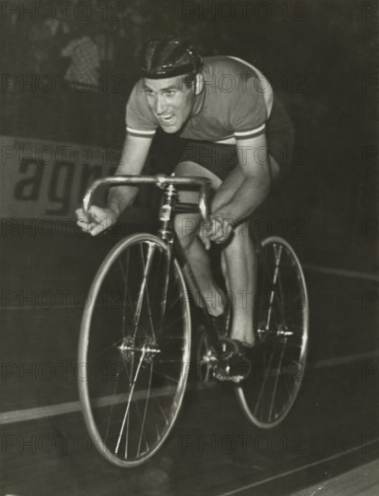 Guido Messina at the Vigorelli velodrome.