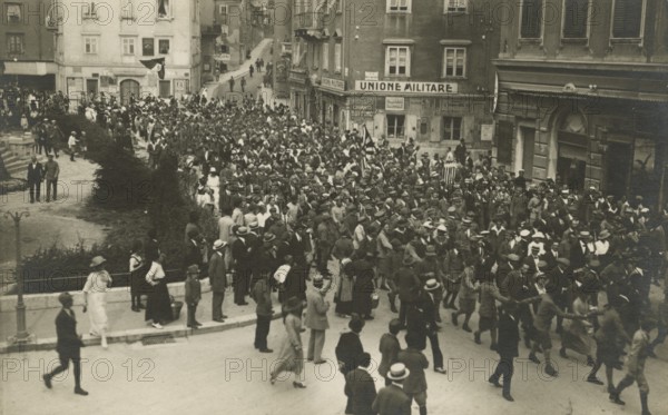 Touring Club Touring Club Italiano Members on the streets of Fiume.