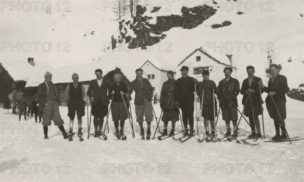 The group of skiers in Formazza. 
	
		1931