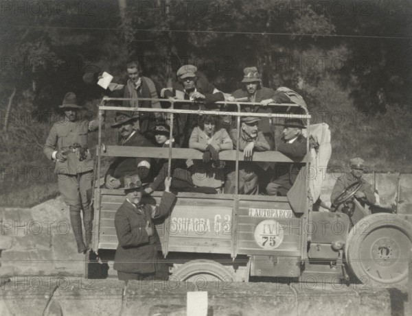 The Members of the Touring Club Italiano  of the G3 Team during the excursion to the Tridentine Venice of 1919