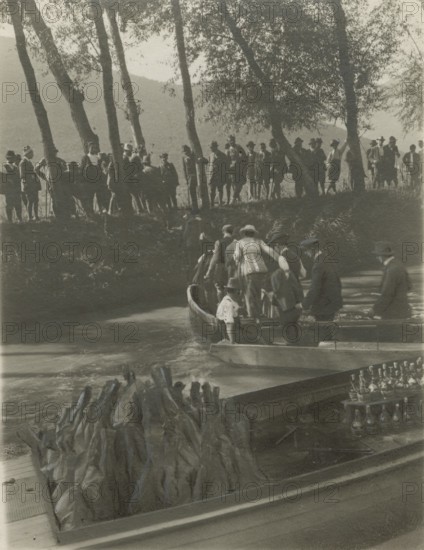 Crossing Lake Piediluco. 
	
		1922