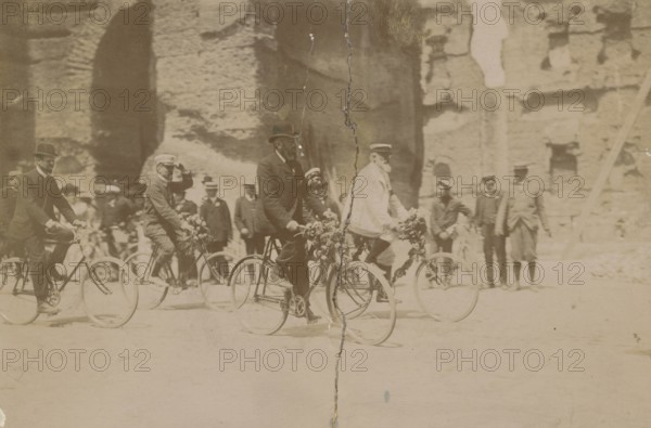 Members of the Touring Club Italiano making a parade on the occasion of the 1895 Milan-Rome trip. 
	
		1895