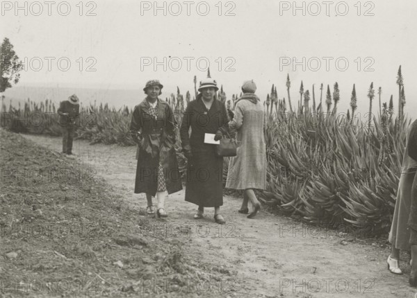 Panoramic walk in Castelmola. 1924