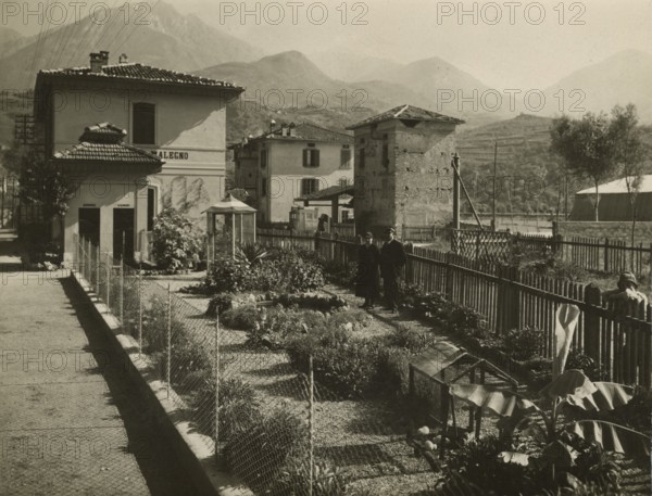 Cividate Malegno Station: the side garden. 1928-1930