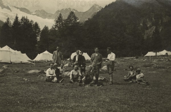 Touring Club campsite in Valmalenco: waiting for campers. 1926