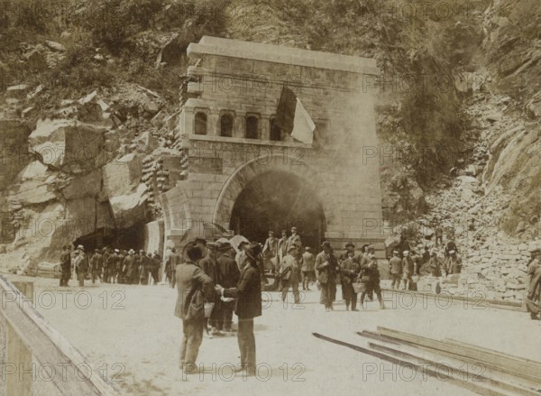 Inauguration of the commemorative plaque for the workers who died during the construction of the Simplon Tunnel. 1905