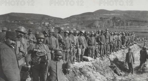 Italian infantry in Thessaloniki.