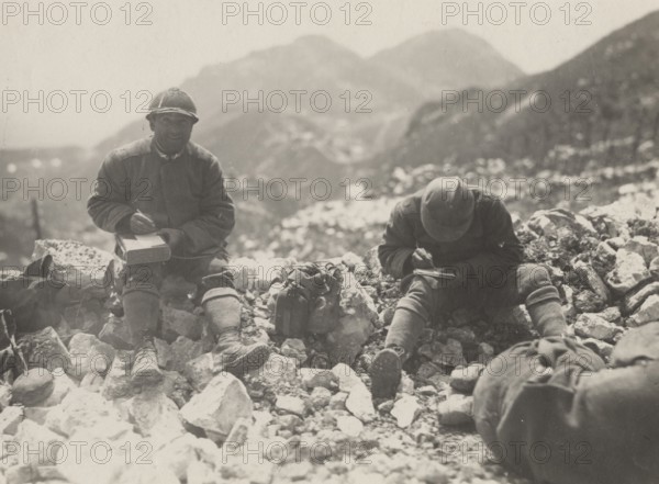 Soldiers on Monte Grappa writing to their families.