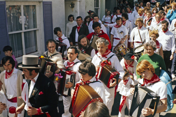 Obby Horse May Day festival, Padstow, Cornwall, England, UK 1975 - The Old 'Oss MC and band.