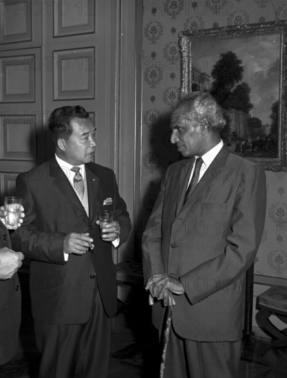 Laos conference in Geneva 1962: signing of the agreement
