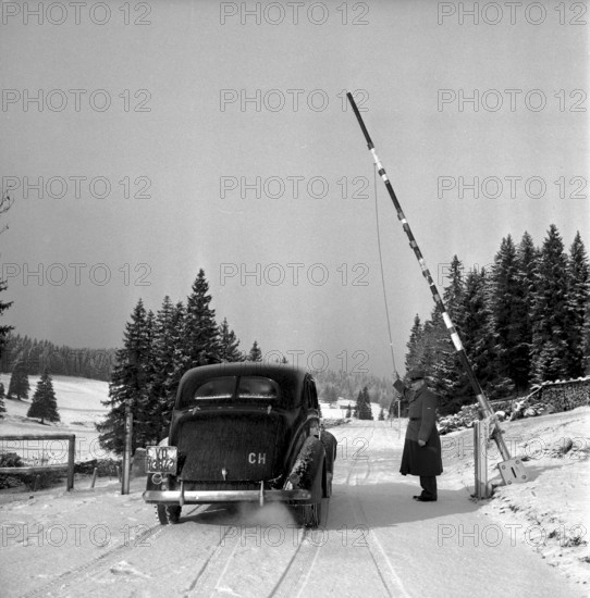 Christmas Eve 1956: border guard Les Charbonnieres