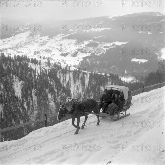 Post sleigh in the Grisons 1953