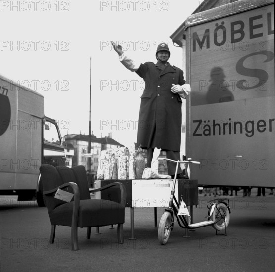 Traffic policeman with gifts, Zurich 1954