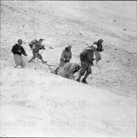 Recovery of two Italian and two German alpinists at the Eiger north face 1957