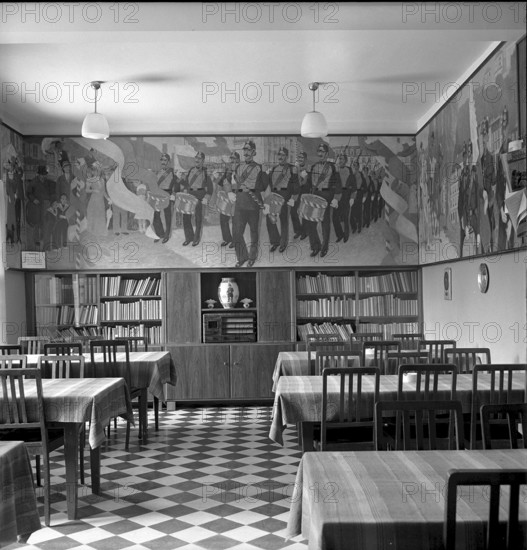 Police casern Zurich 1952: Painting in the dining room