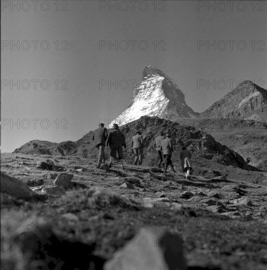 Tourists in front of the Matterhorn in Zermatt 1946