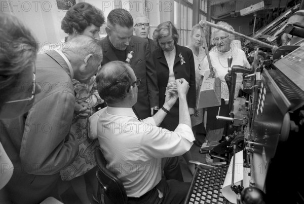Swiss expatriate meeting, tour of the Ringier AG printers in Zofingen, 1970