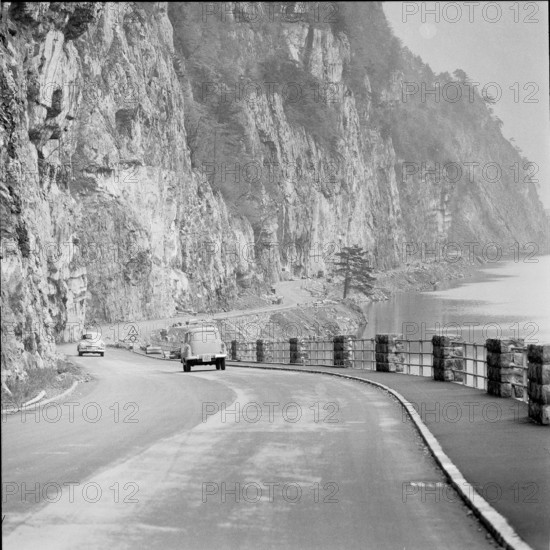 Axenstrasse under construction 1954