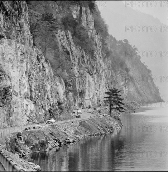 Axenstrasse under construction 1954