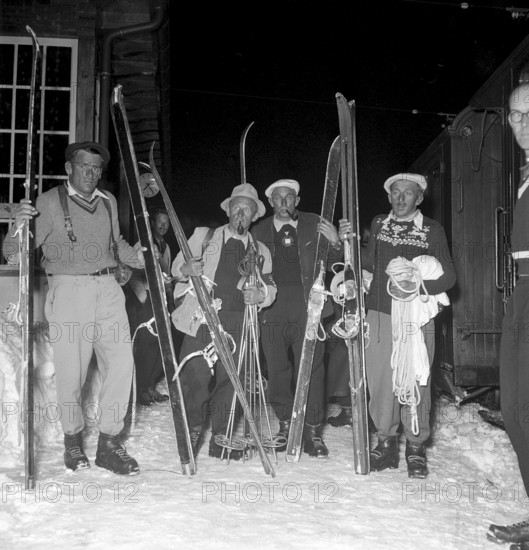 US-military plane crash, Guggi glacier Jungfrau, recue crew 1952