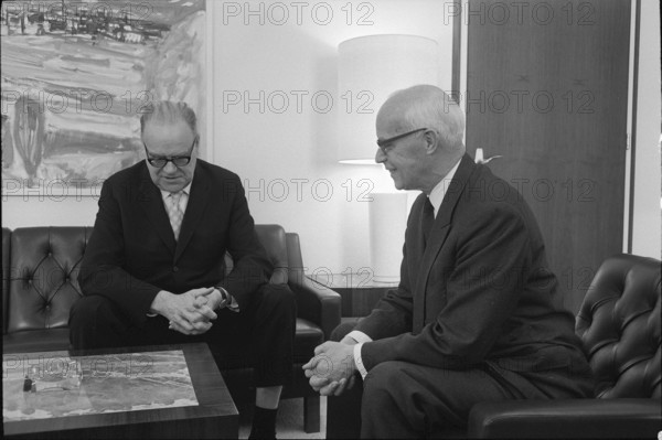 Prime minister Tage Erlander and Federal Councillor Spuhler, Berne 1969