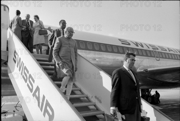 Arrival of M. C. Chagla, Indian foreign minister, in Geneva, 1967