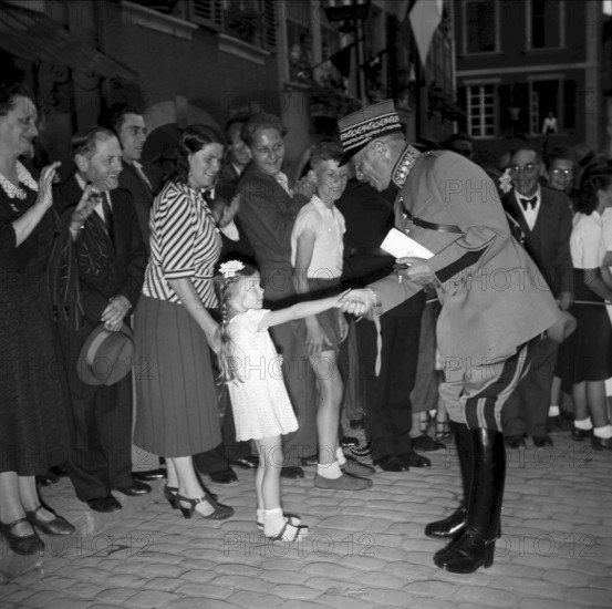 General Guisan at festival ""the Swiss Confederation"", Biel 1941