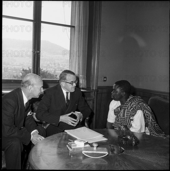 Signature of aviation treaty between Switzerland and Ghana, Berne 1961