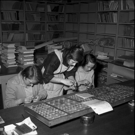 Pupils working in the Milchbuck school printers, Zurich 1952