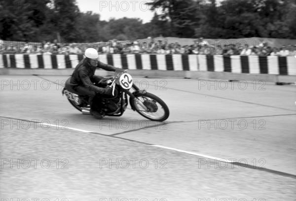 Motorcycle GP of Switzerland Geneva 1950: winner Leslie Graham