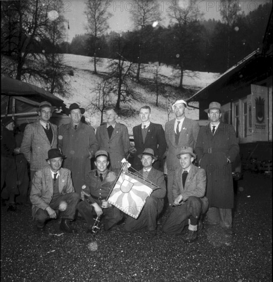 Rifle association Hinwil at the commemoration 635 years Battle of Morgarten, 1950