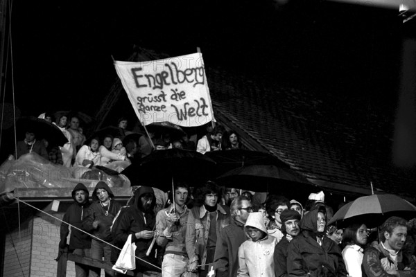 Spectators at Spiel ohne Grenzen in Engelberg 1975